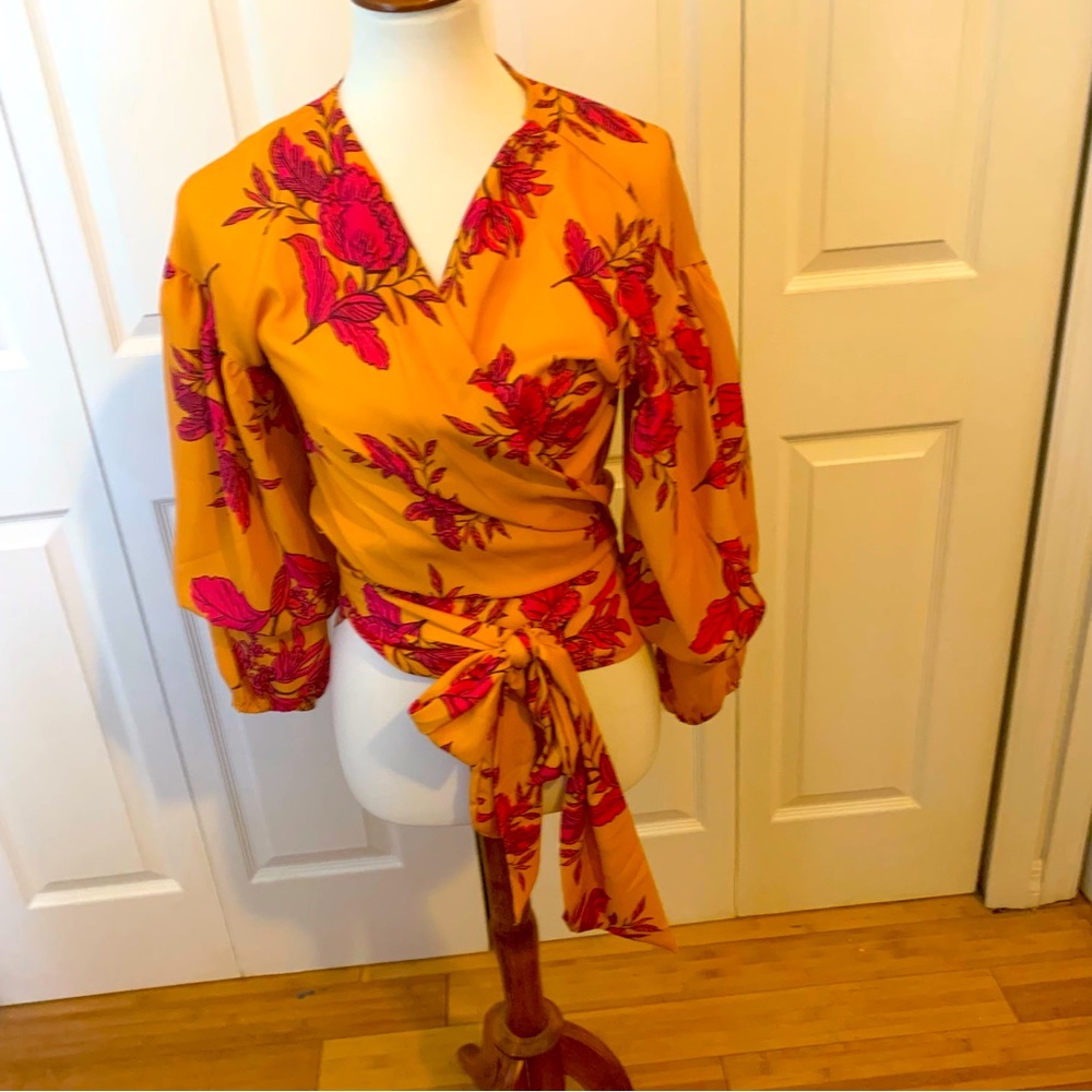 Wrap around fun top